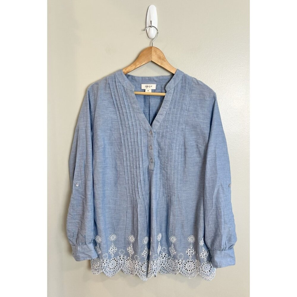 Style & Co Women’s Long Sleeve Button up‎ Top Sz M Light Blue, Eyelet Hem